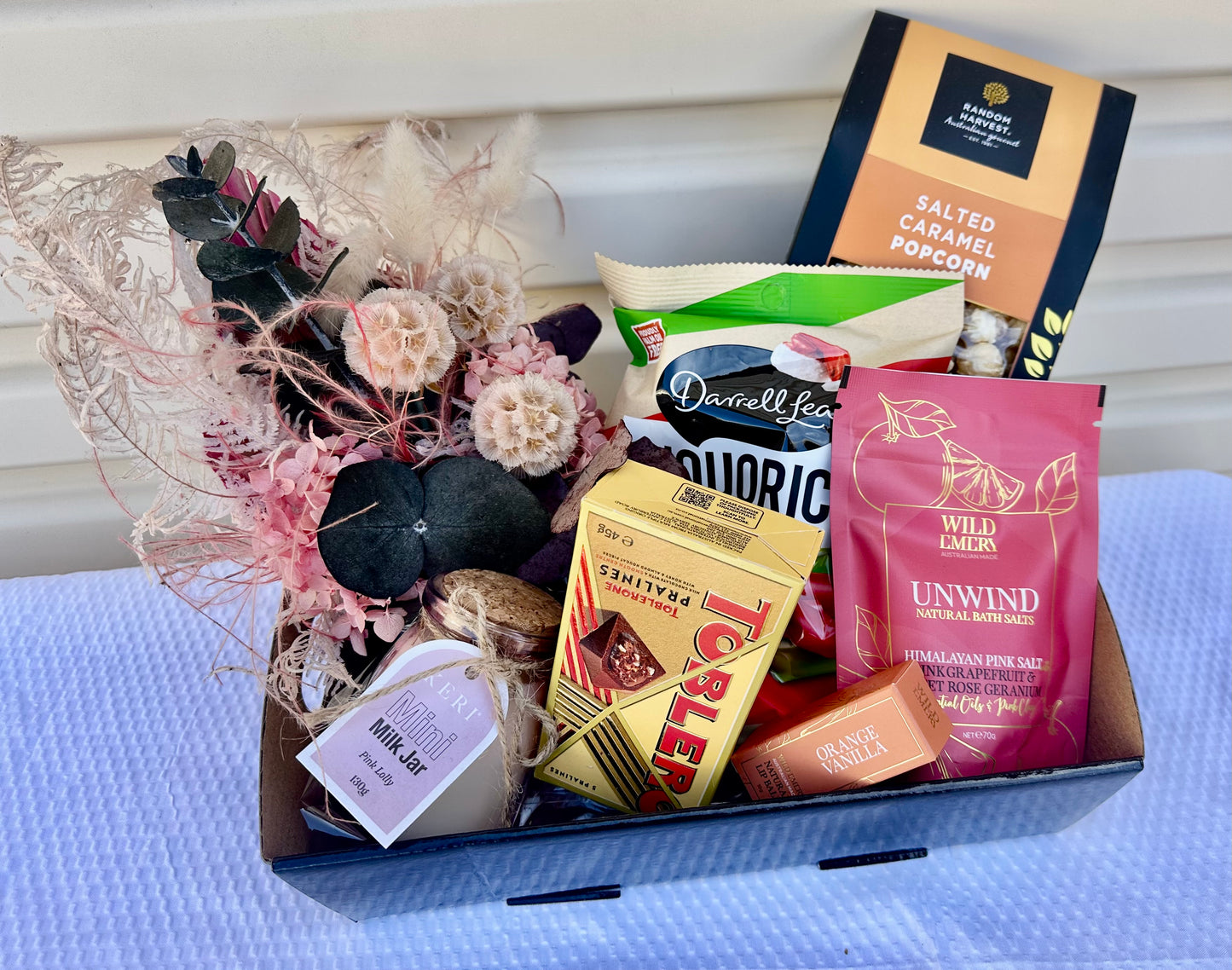 Everlasting Christmas hamper