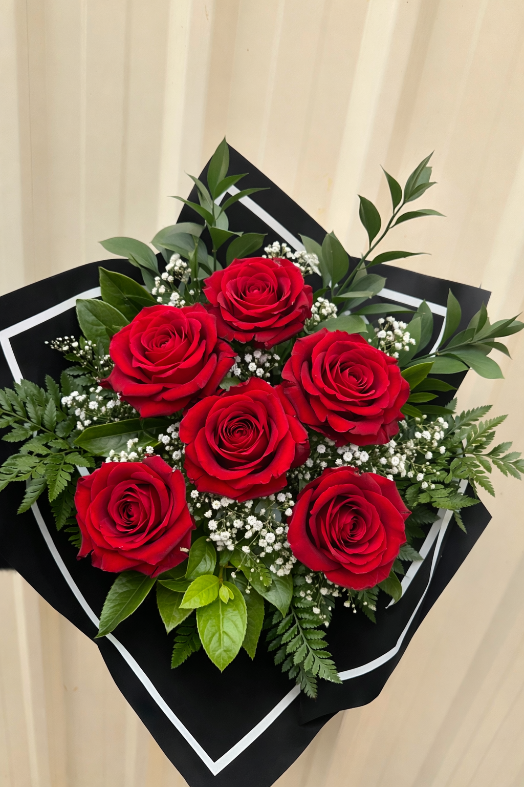 Half a Dozen Bouquet (Red or Pink)