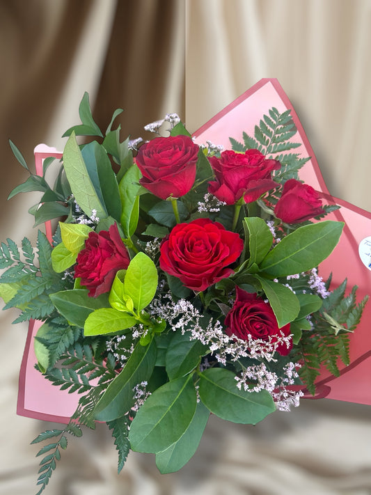 Half a Dozen Bouquet (Red or Pink)